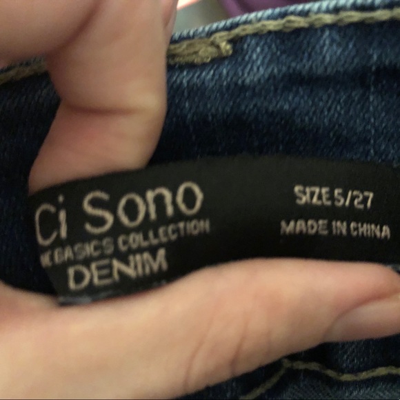 High Wasted Jeans - Picture 5 of 5